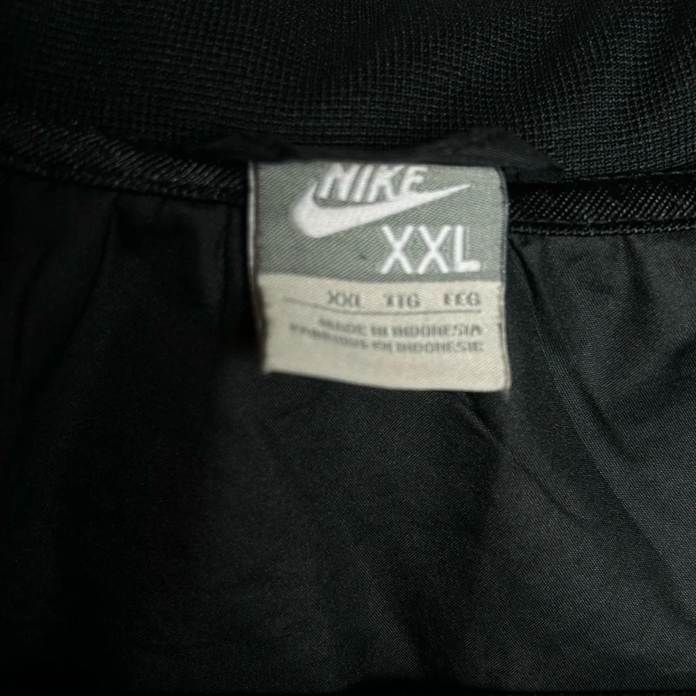Nike Men's Zipper Closing Windbreaker Black Bomber Lightweight Jacket size XXL - Picture 4 of 6